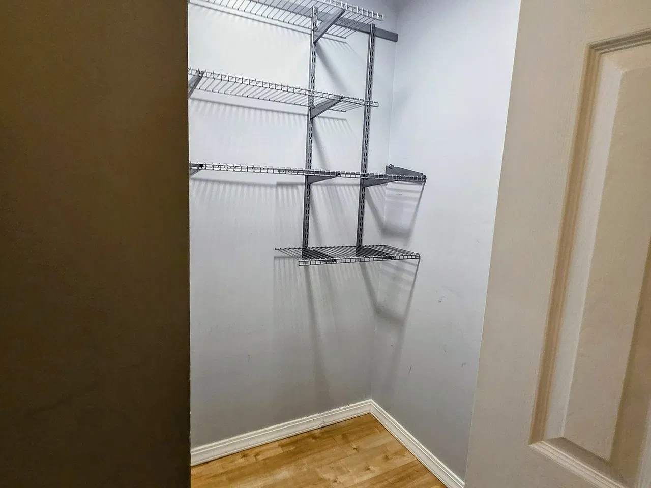 2 bed, 1000 sqft, $2,000 — Photo 2