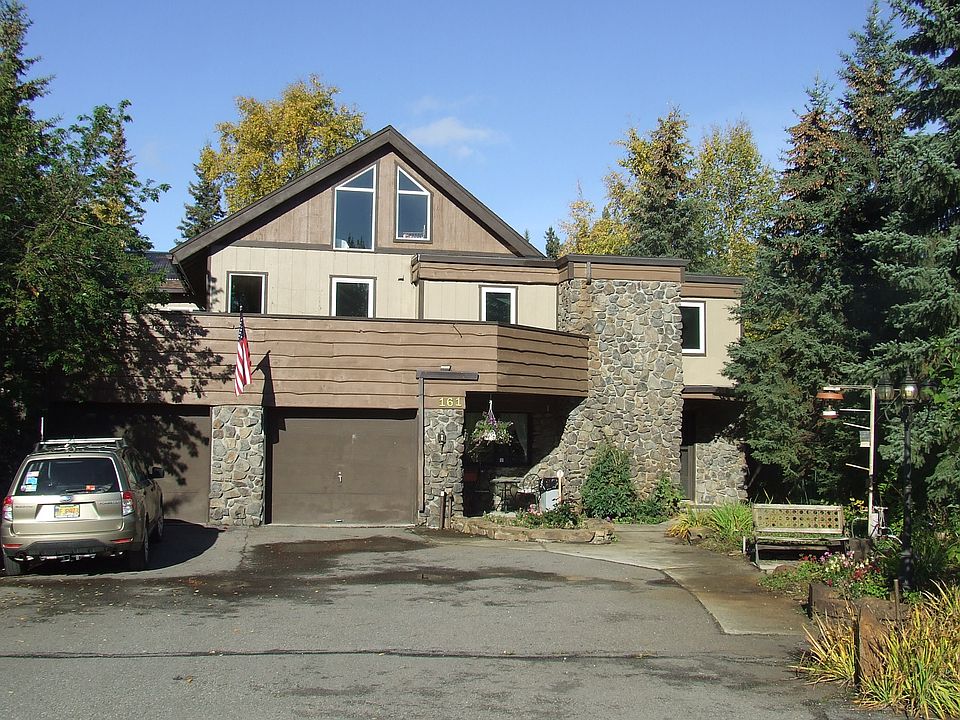 1st image of 161 Palace Cir