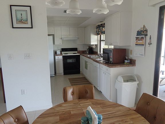 Dining room / Kitchen