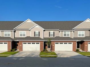 3911 Orchard Dr, Bettendorf, IA