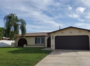 1430 SE 34th Ter, Cape Coral, FL 33904