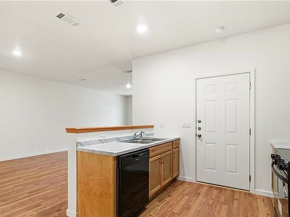 4th image of 704 Norris Ave #A