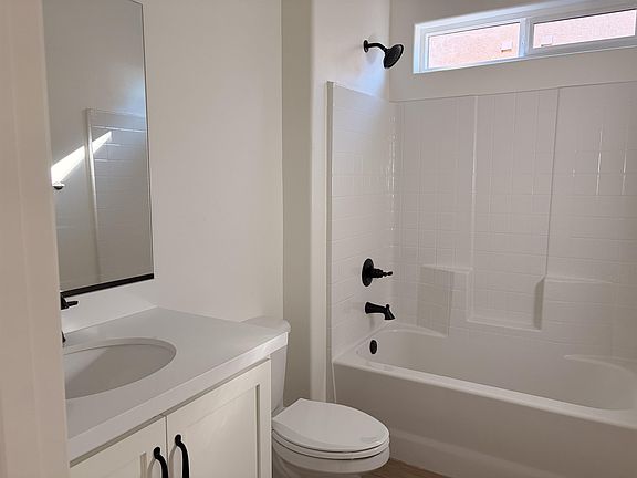 5th image of 3321 W 36th St