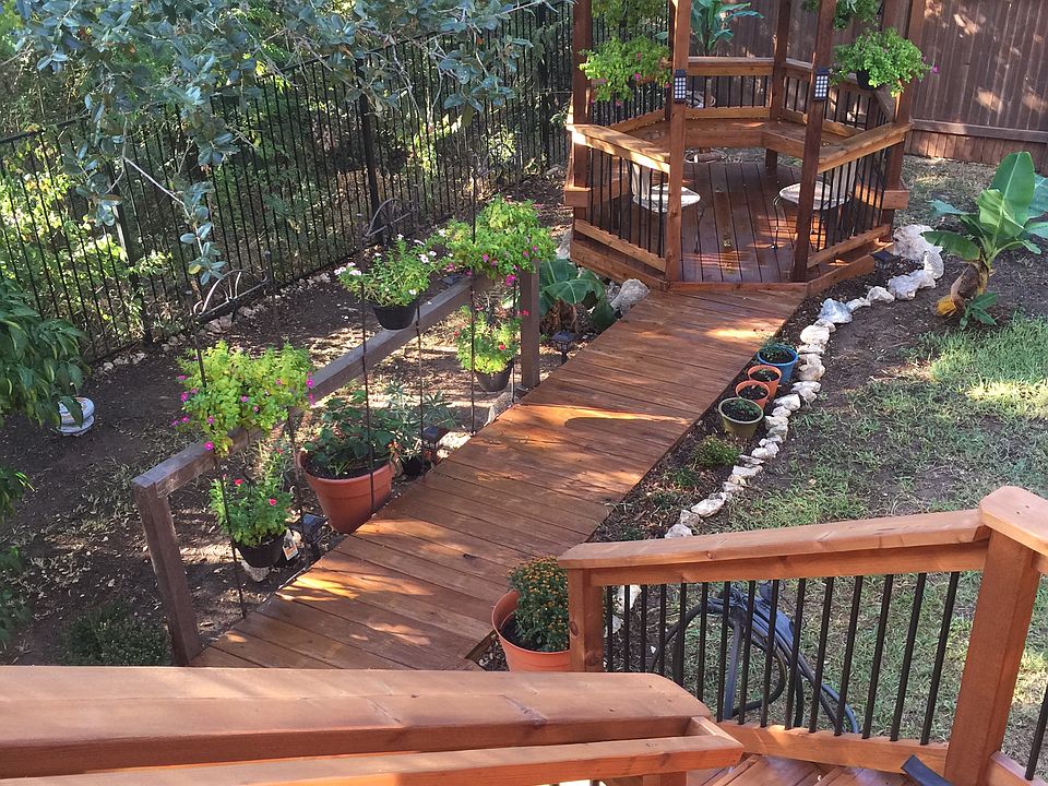 2nd image of 9618 Calmont Way