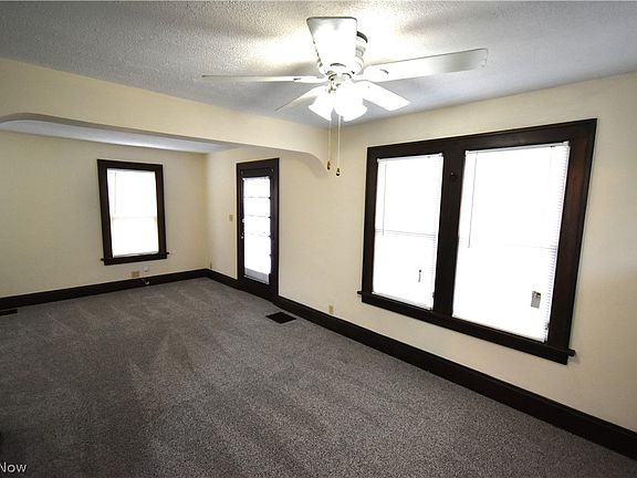 5th image of 3885 W 135th St