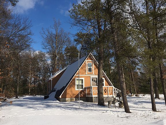 4th image of 10260 Pigeon Dr