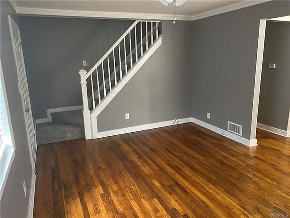 5th image of 7001 Miami Ave