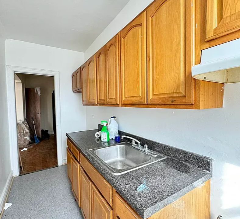 1st image of 75 Martense St APT 3C