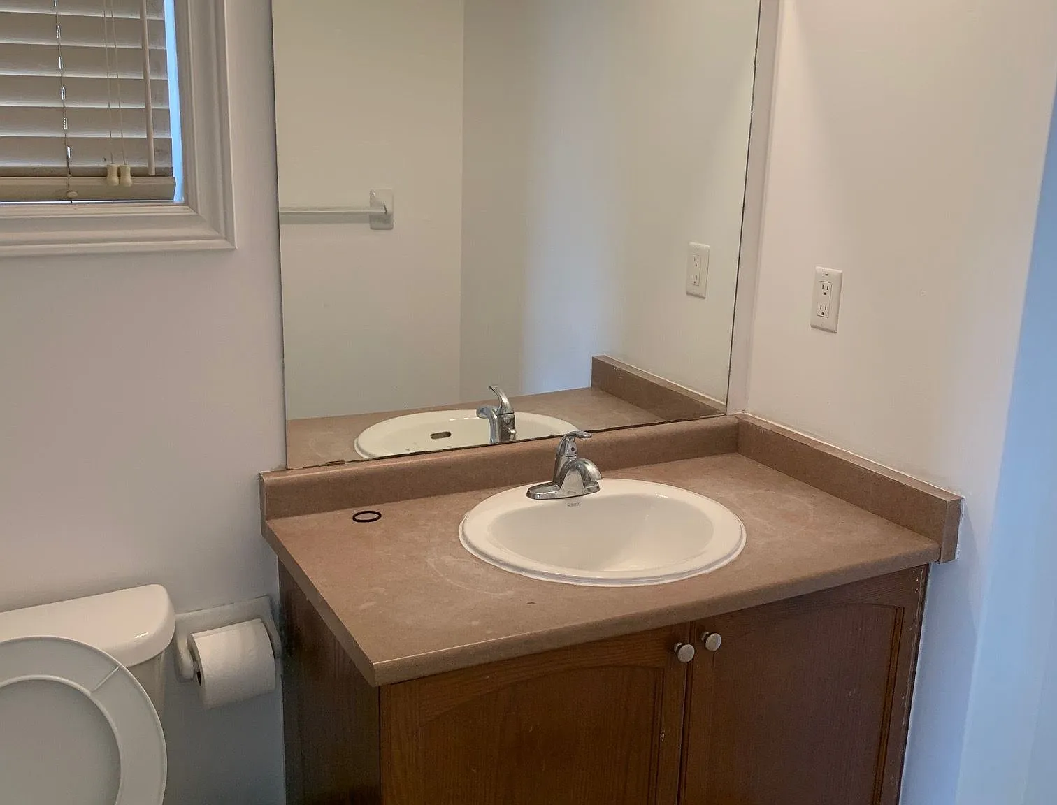 4 bed, $3,600 — Photo 3