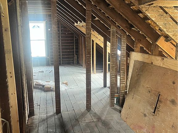 5th image of 157 Lexington Ave