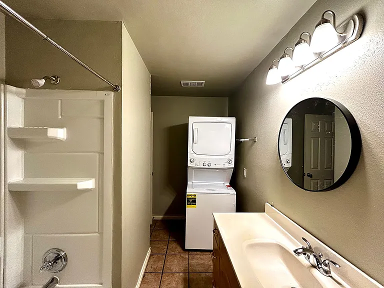2714 Whitis Ave #B — Photo 13