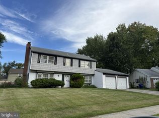 153 E River Dr, Willingboro, NJ 08046