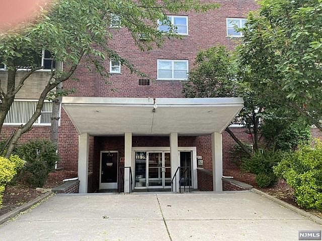 1st image of 1565 Center Ave #3B-653B