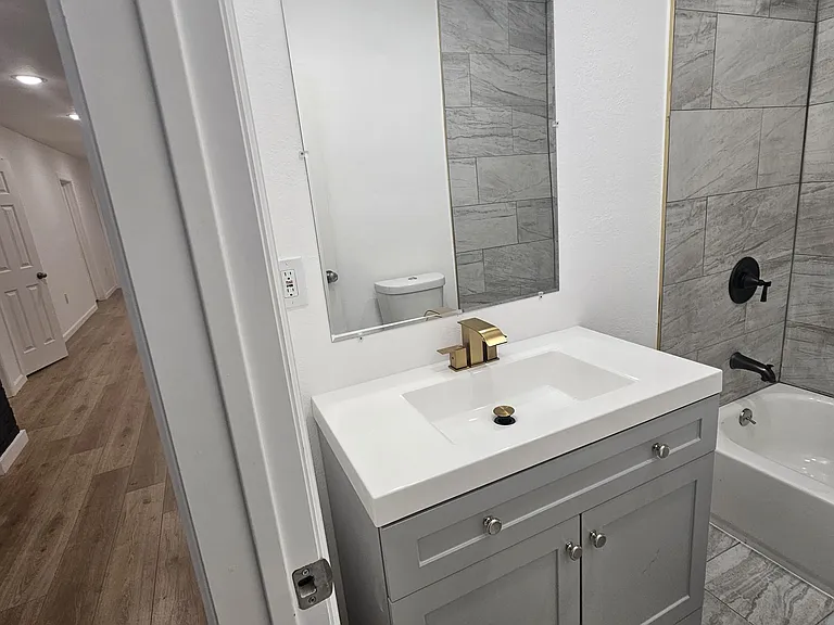 3802 Kynard St — Photo 11