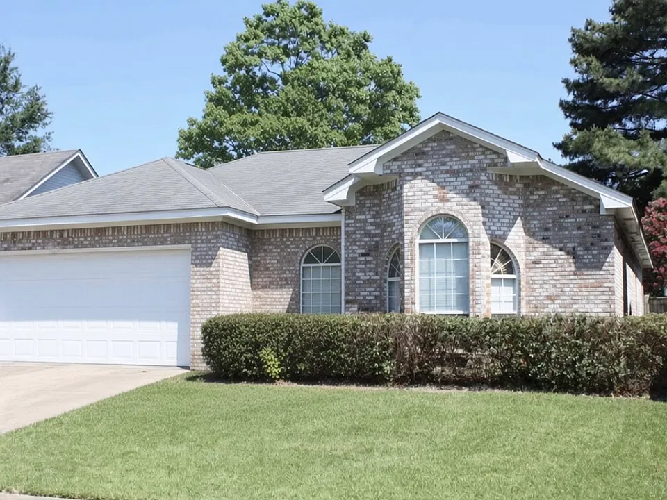 122 Brenhaven Blvd