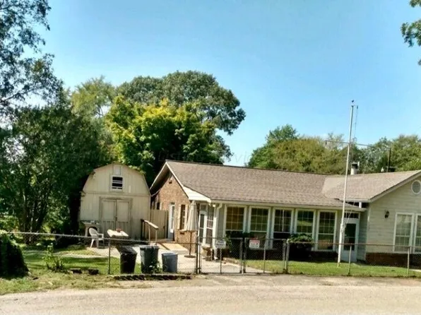 1135 2nd St NW, Carbon Hill, AL 35549