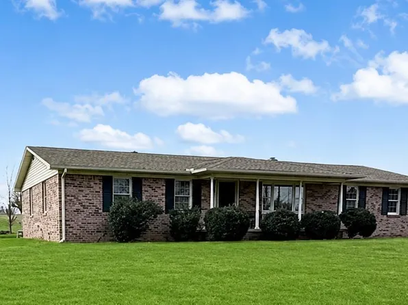 420 General Forrest Dr, Bruceton, TN 38317