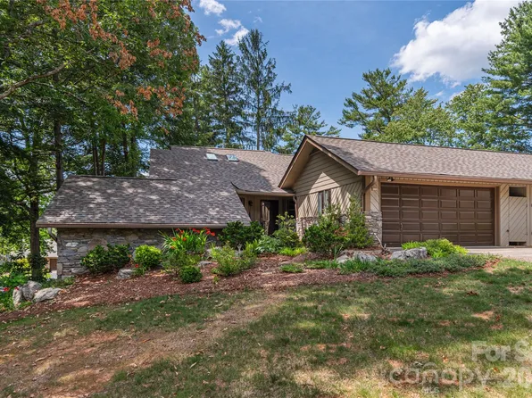 1101 Timber Trl, Asheville, NC 28804