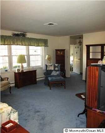 5th image of 269 Kingston Court #D