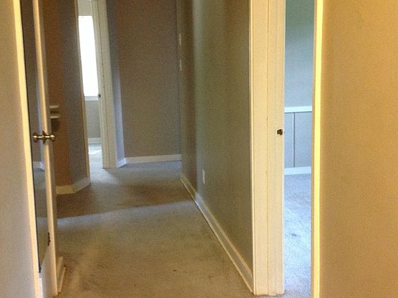 5th image of 3283 Willow Lane Dr