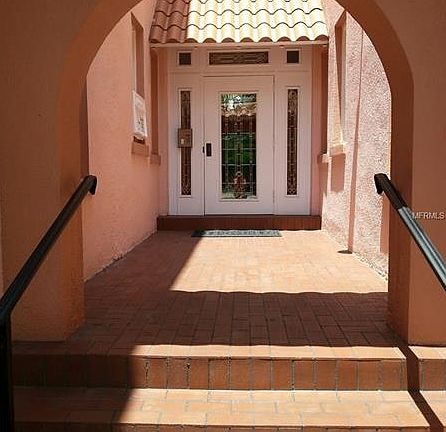 2nd image of 1221 N Palm Ave APT 104