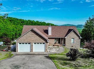 485 Mountain Lookout Dr, Bostic, NC 28018