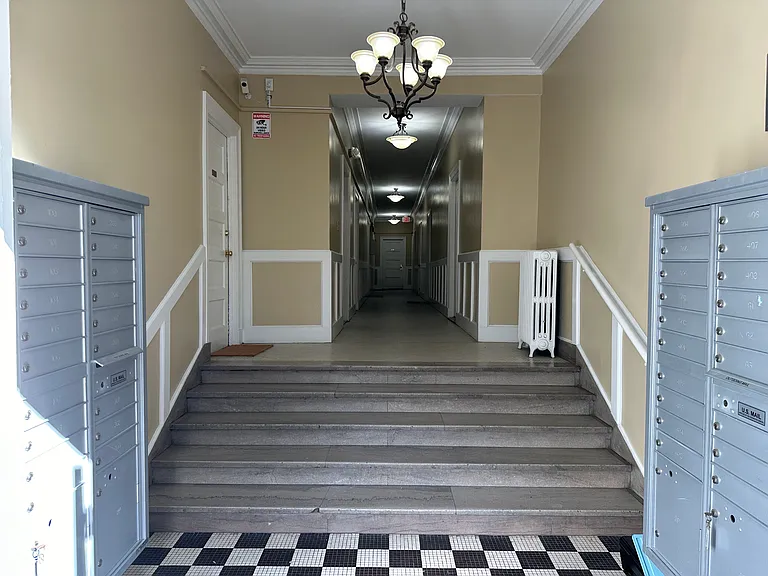 1811 S St. NW — Photo 2