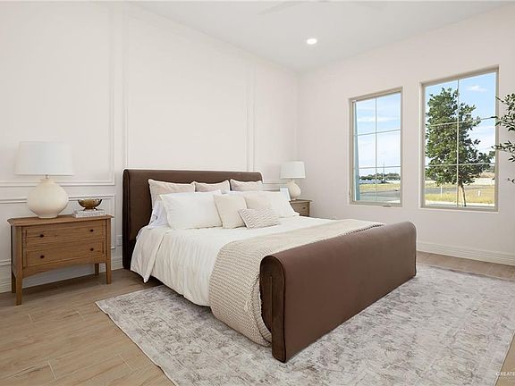 5th image of 4017 Whetstone Ave