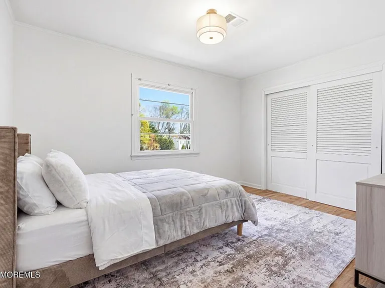 600 N Edgemere Dr — Photo 32