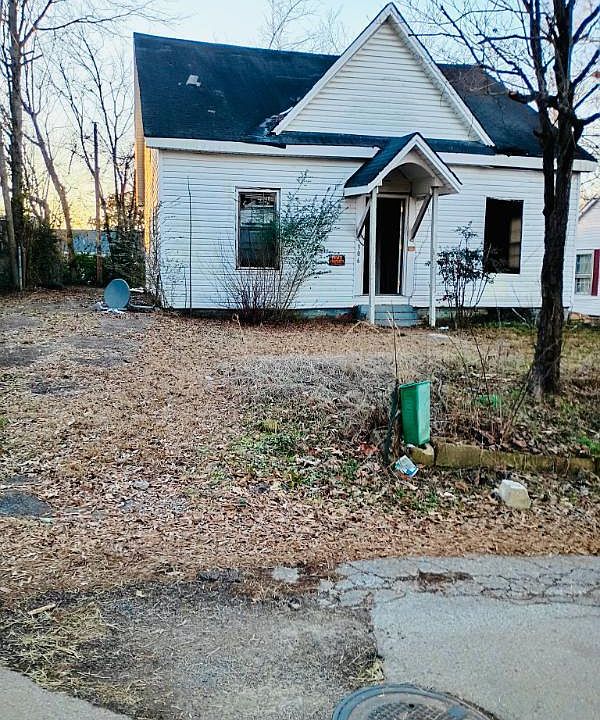 1st image of 306 S Johns St