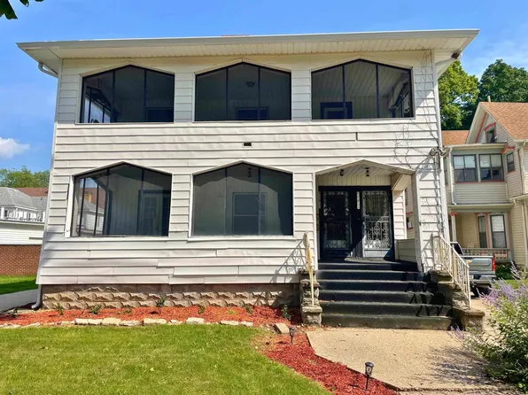 715 Bushnell Street, Beloit, WI 53511