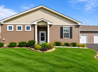 6328 Maple Glen Dr, Wonder Lake, IL 60097