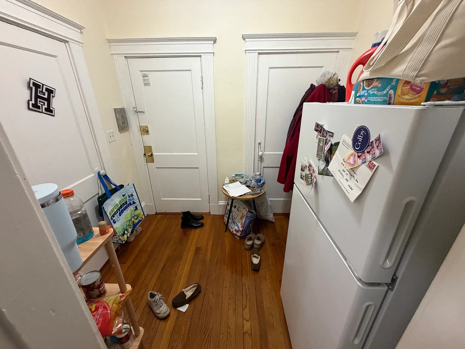 Studio, $2,000 — Photo 4