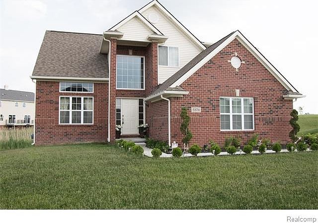 1st image of 53711 Edgewood Dr