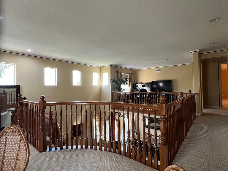 11306 Shorepointe Ct — Photo 15