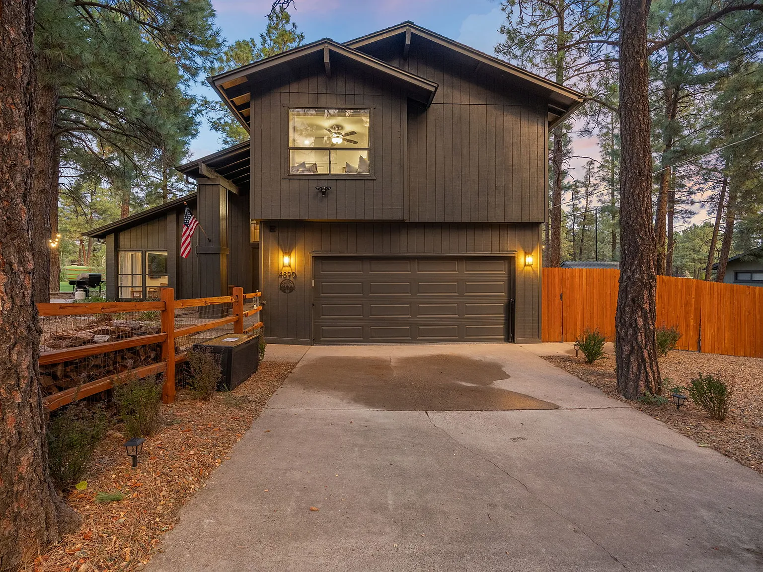 4 bed, 2.5 bath, 2100 sqft, $7,500 — Photo 2