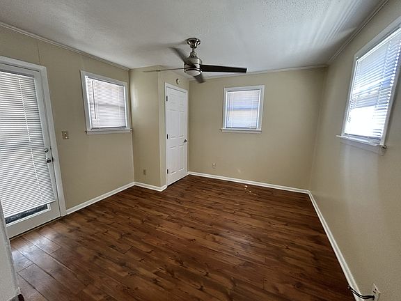 4th image of 5425 Marion Ave #1