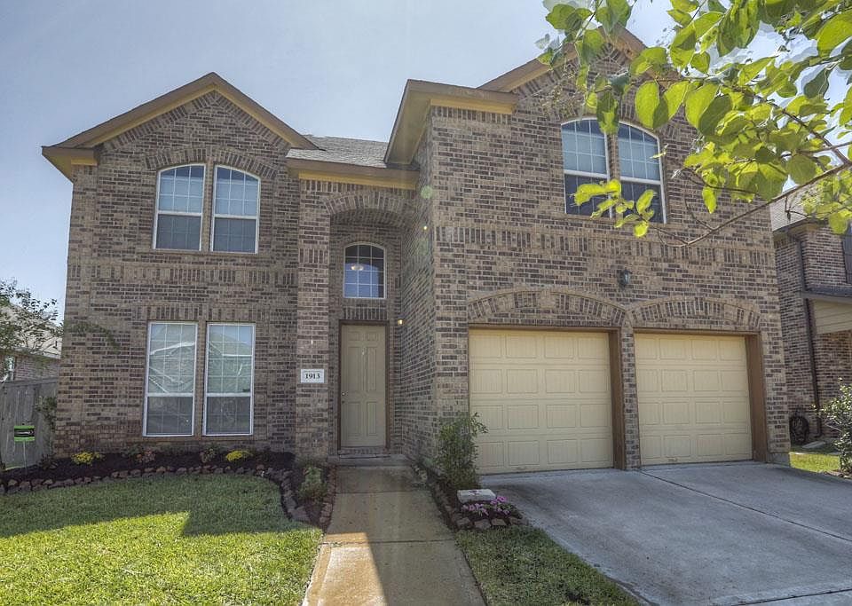 1st image of 1913 Dry Willow Ln