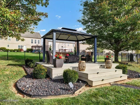 416 Arlington Meadows Dr, Fisherville, KY 40023