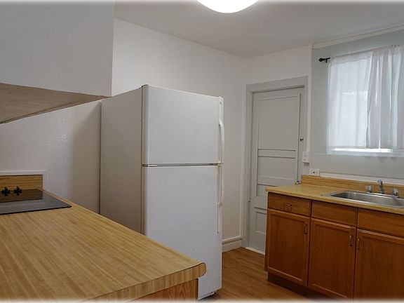 3rd image of 2009 Waiola St #A