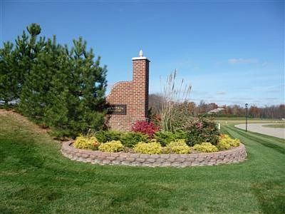 1st image of 5018 N Dickinson Estates Dr #12