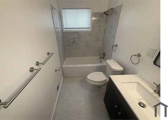 5th image of 7643 Rivard Ave