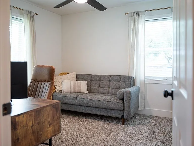 2237 Norwood Dr — Photo 29