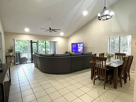 5th image of 124 Sandy Lane