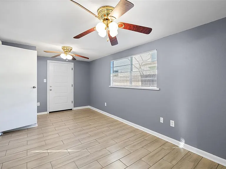 3611 W Anderson Ave — Photo 10