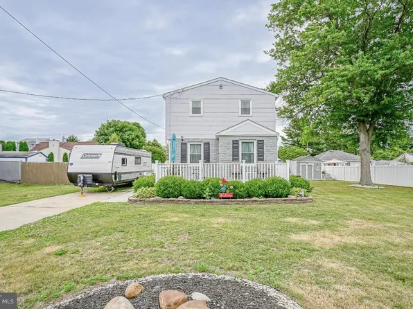 133 Dobbs Ave, Bellmawr, NJ 08031