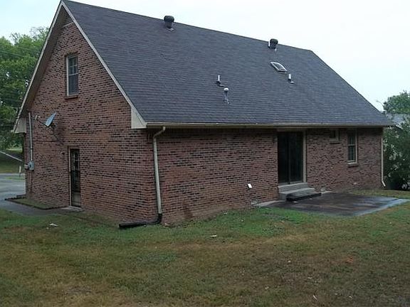 5th image of 1277 Cloverdale Dr