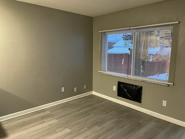 595 Brown St — Photo 21