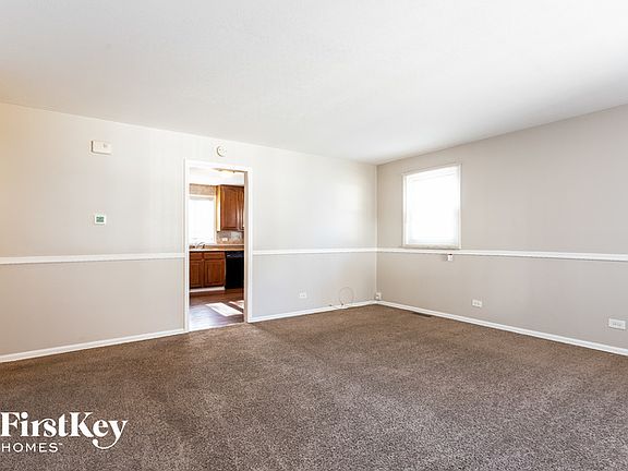 2nd image of 419 Emerson Ln