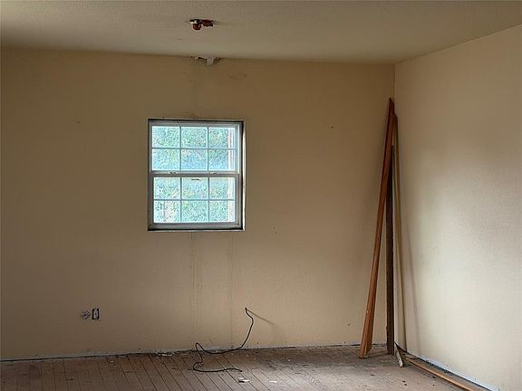 4th image of 509 N North 4th ; I 40 Boulevard St